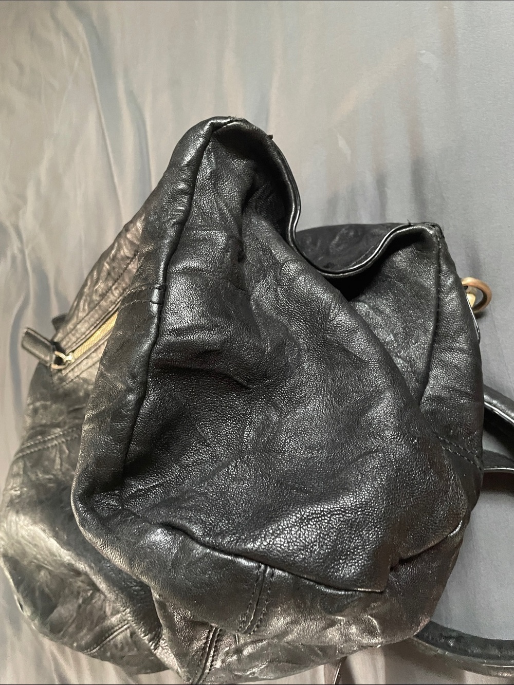 GIVENCHY Black Leather Zip-Front Shoulder Bag. - Picture 10 of 17